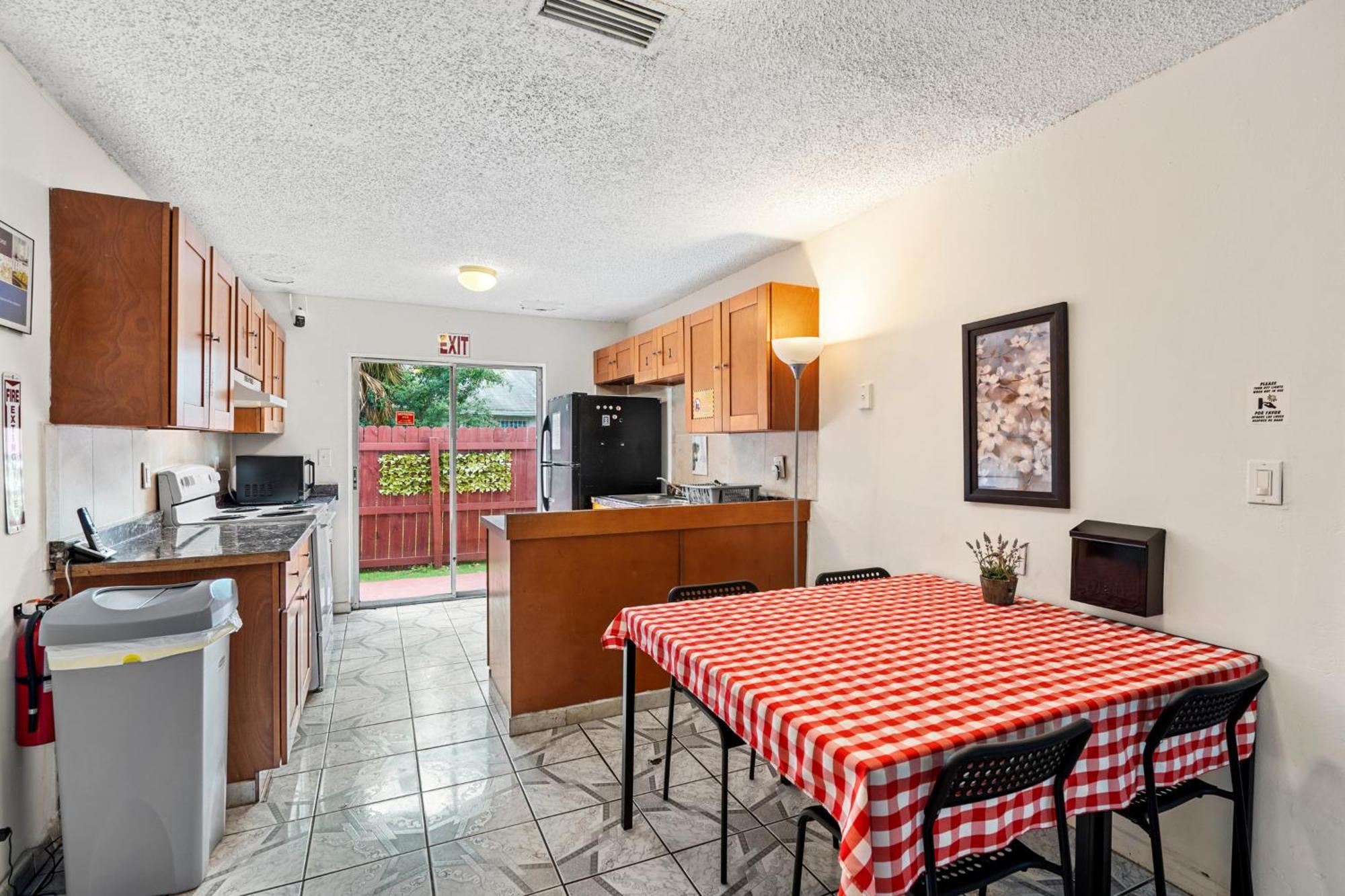 Crocodhouse Early Check In Eight Years Hosting Hostel Fort Lauderdale Luaran gambar