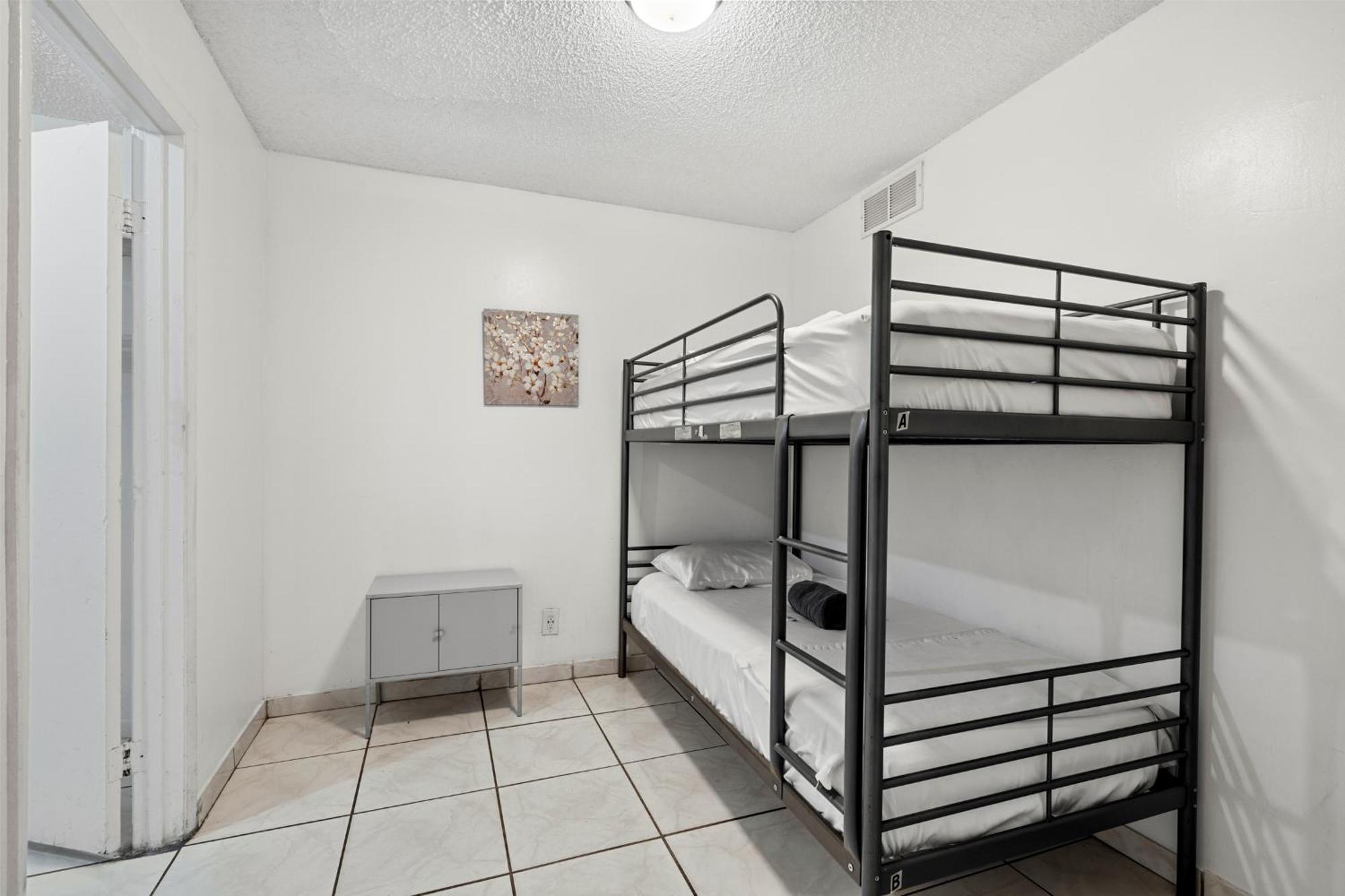 Crocodhouse Early Check In Eight Years Hosting Hostel Fort Lauderdale Luaran gambar